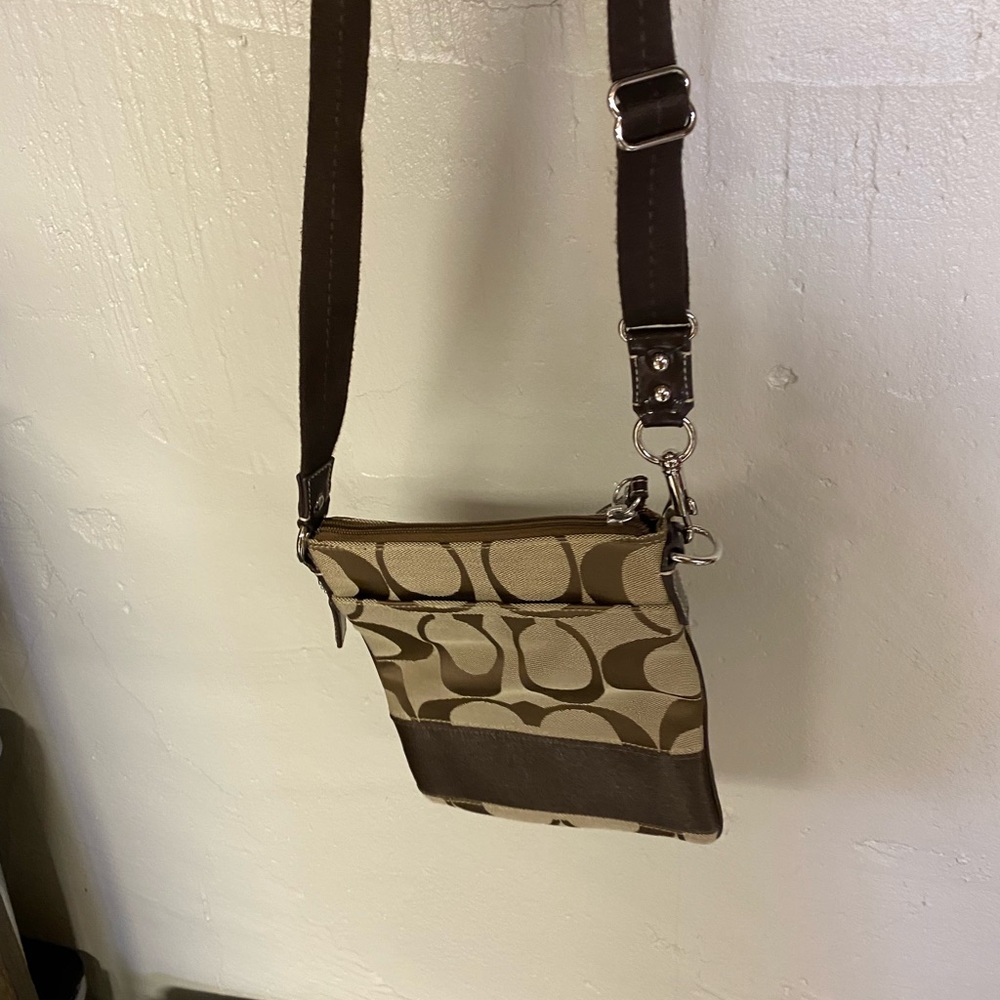 LLIKECNEW COACH PURSE